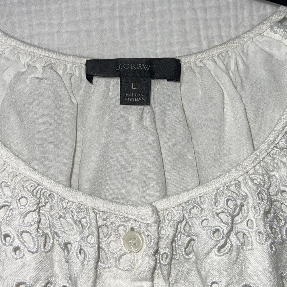 JCrew Long-sleeve linen-blend cropped top in‎ eyelet - Picture 3 of 6
